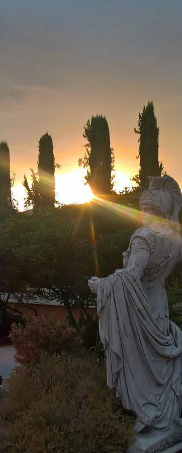 فندق Olimpus سورا المظهر الخارجي الصورة